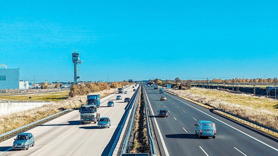 50 Dakikada 4 Radar Cezası Yedi 8.668 TL Ödeyecek