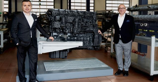 Mercedes-Benz Türk’ün Sıfır Üzere Motor Programı yeni tesisine taşındı